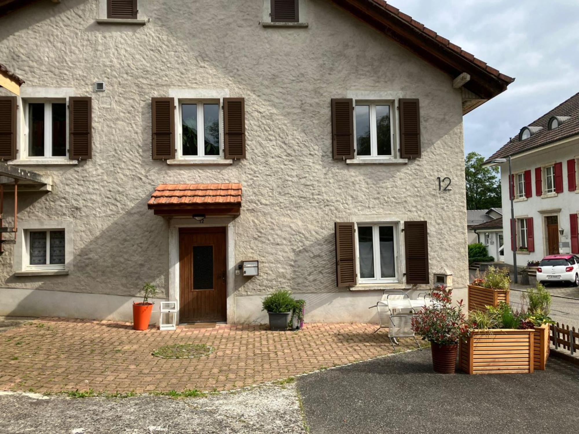 Au Numero 12 Courchavon Exterior photo